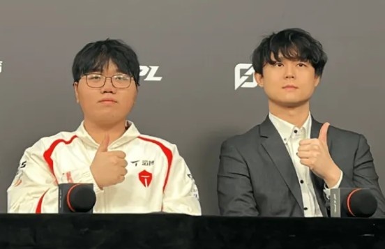 Poppy教练:想夸奖fengyue,上场失利后他做了挺多的改变