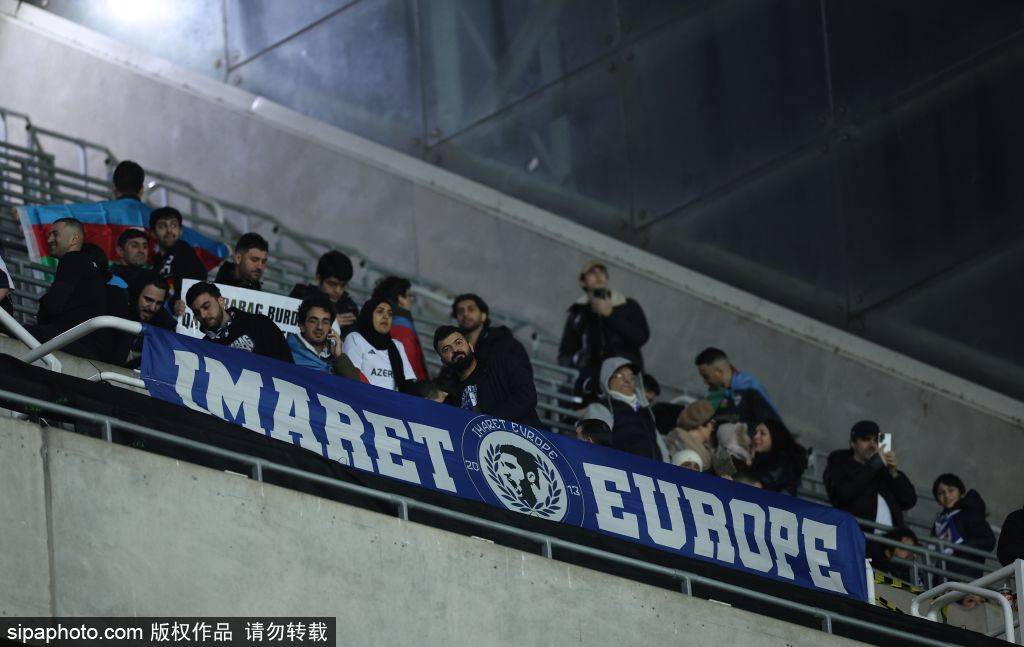 纽卡斯尔主场1-2落后埃弗顿！埃迪豪中场调整谋求逆转