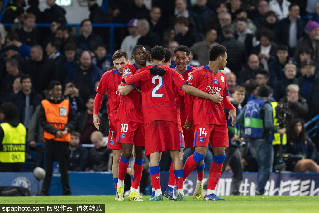 欧冠淘汰赛巴黎成英超克星 斩联赛冠亚军+请世界冠军喝拉菲