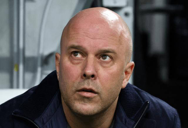 欧冠之夜 三点重磅对决！登贝莱与萨拉赫的较量，利物浦主帅面临考验